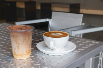 Iced chocolate and hot coffee latte