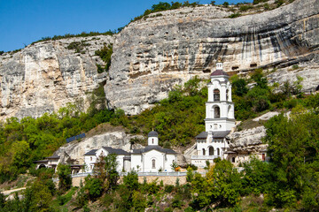 Fototapeta na wymiar Holy Dormition Cave Monastery and Chufut-Kale