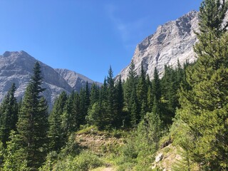 Fototapeta na wymiar Hiking views in Kananaskis Country, Alberta. The Canadian Rocky Mountains in a Summer