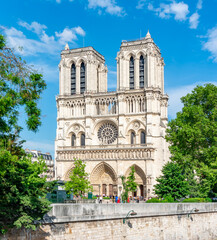 Fototapeta na wymiar Notre-Dame de Paris Cathedral in summer, France
