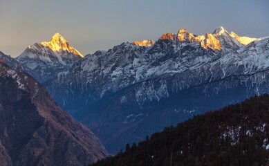 Fototapeta na wymiar mount Nanda Devi sunset view India himalaya mountain