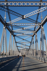 detalhes da linda estrutura da  ponte suspensa e o sistema de barras de olhal da Ponte Hercílio Luz, ponte pênsil localizada em Florianópolis, Santa Catarina, Brasil, florianopolis