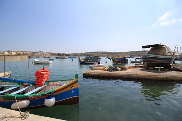 Fototapeta na wymiar boats in the harbor of Malta island