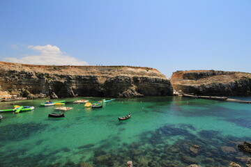 Fototapeta na wymiar cliffs at the coast with boats