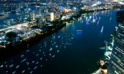 Brisbane River From Above At Night | Long Exposure | Beautiful Lights of the City - obrazy, fototapety, plakaty