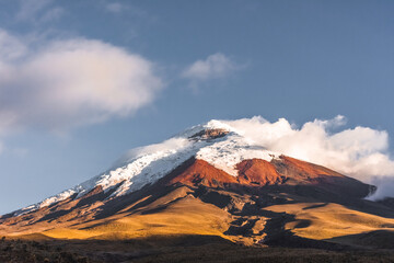 Cotopaxi, volcán en Ecuador