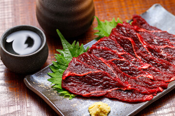 ミンククジラの刺身