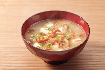 なめこの味噌汁