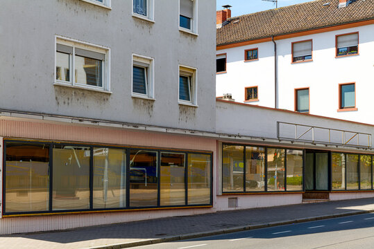 Immobilie, Leerstehende Gesch&auml;ftsr&auml;ume