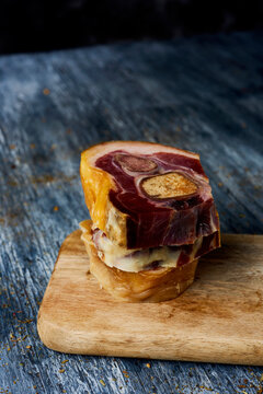 cuts of codillo de jamon, spanish ham hock