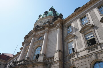 Fototapeta na wymiar Teilaufnahme Neues Rathaus Potsdam (Stadthaus)