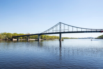 Fototapeta na wymiar The bridge is laid across the Dnieper river
