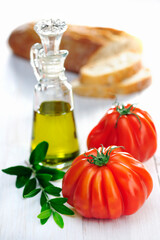 Olive Oil, Heirloom (Bull´s Heart) tomatos and Ciabatta