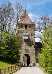 Fototapeta na wymiar La tour-porte de Bourguillon 1367 à Fribourg