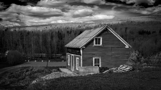 An old house in a black and white picture