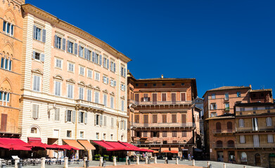 Fototapeta na wymiar Architecture of Piazza del Campo in Siena, Italy