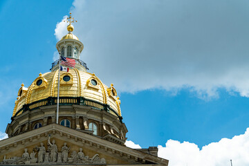 Iowa State Capitol Building - Des Moines, Iowa, USA - obrazy, fototapety, plakaty