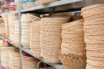 Baskets and utensils made by hand with natural fiber. Crafts made with vegetable fiber in Mexico.
