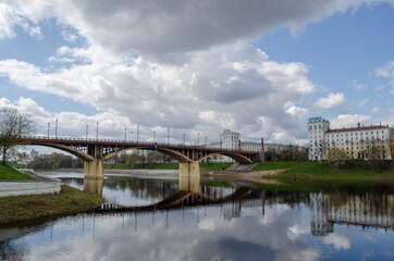 river and bridge in the city