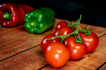 Tomates en rama