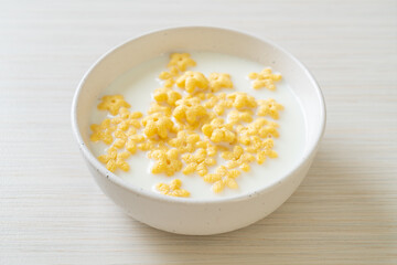 cereals with fresh milk