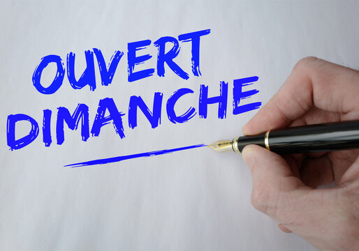 ouvert dimanche crayon bleu