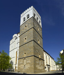The Church of St. Moritz is a late Gothic three-nave church with a cross vault. The first report on...