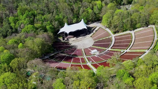 Ein Rundblick auf die Berliner Waldb&uuml;hne