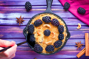 crumble fresh home made blackberry pie