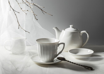 Picture with a porcelain cup.