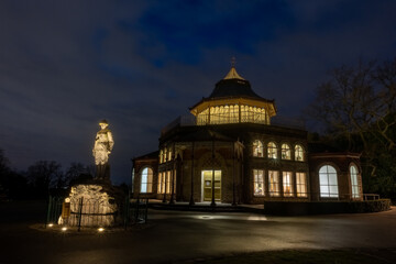 Boer War Memorial and Pavillion Cafe in Mesnes Park, Wigan, at night