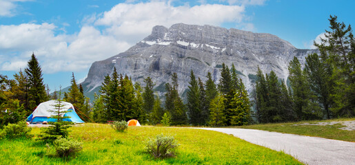 Camping in the Canadian Rockies of Banff National Park, Alberta, Canada - obrazy, fototapety, plakaty
