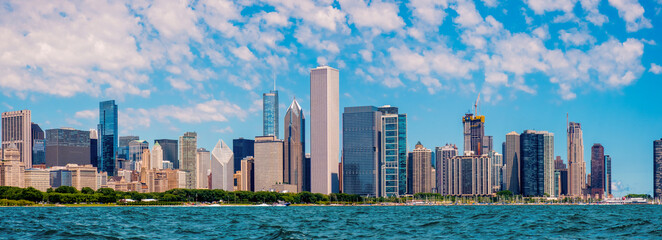 City of Chicago Skyline and the Lake Michigan,  Illinois, USA - obrazy, fototapety, plakaty