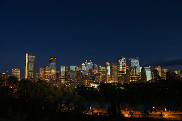 Fototapeta na wymiar Ville de Calgary un soir d'été