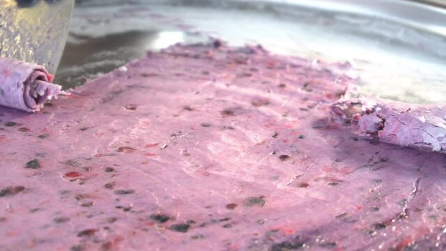 Slow Motion Berry ice cream roll
