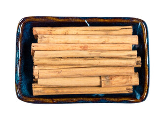 alba premiumin ceylon cinnamon in ceramic bowl