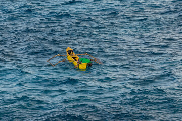 Pêcheur seul en mer - Océan Indien
