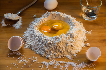 Nudeln selbstgemacht, hier der Nudelteig