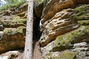 Felsen  mit Durchschlupf Haßberge Lichtenstein