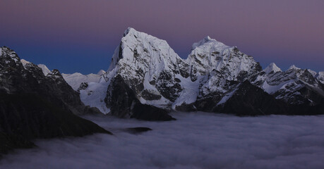 Purple evening sky over mount Cholatse and Taboche