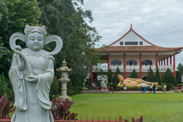 Templo budista Chen Tien em Foz do Igua&ccedil;u &eacute; um forte ponto tur&iacute;stico da regi&atilde;o, Paran&aacute;, Brasil, 