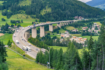 Gschnitztalbrücke der Brenner Autobahn bei Steinbach