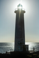 phare au soleil