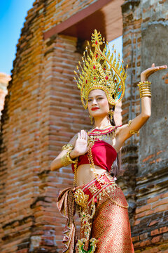 Apsaras Bilder Durchsuchen 8,472 Archivfotos, und