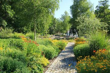 Schloßgarten in Stuttgart mit Springbrunnen