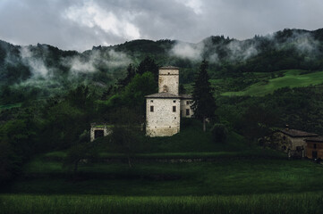 Fototapeta premium castle in the mountains