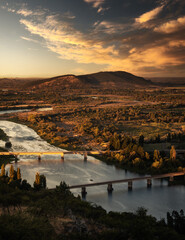 Puentes en atardecer