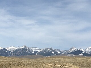 The towering and frigid cold tops of the sawtooth mountains 