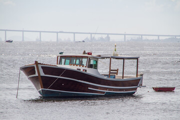 Fototapeta premium boats anchored in the guanabara bay in rio de janeiro.