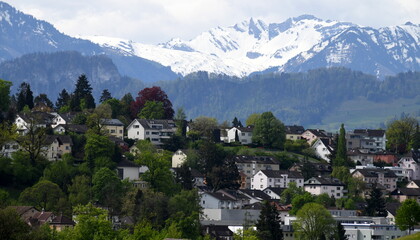 Fototapeta na wymiar suisse centrale...région de lucerne